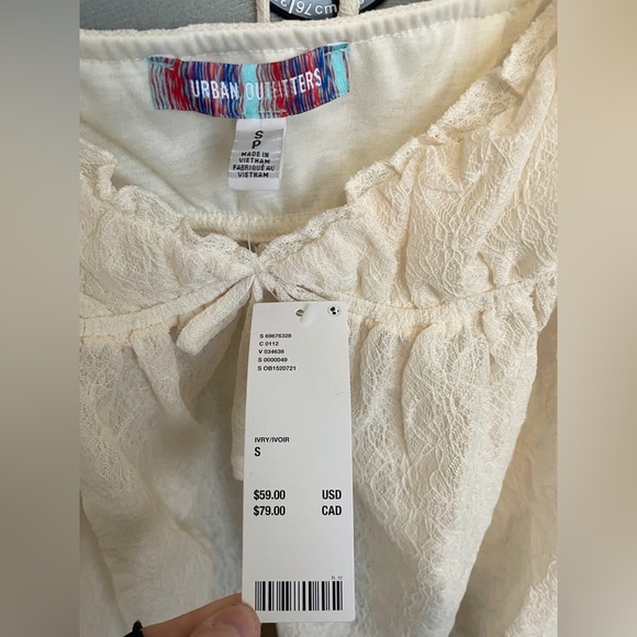 NWT Urban Outfitters Sonet Blouse size S color Ivory - Picture 2 of 5